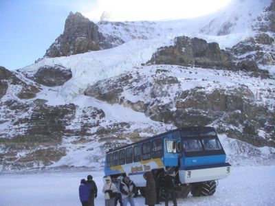 雪上車とハンギング.jpg